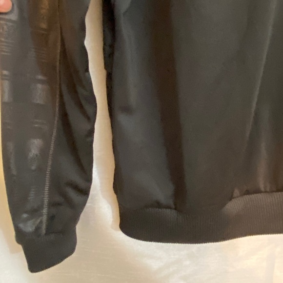 NWOT  Reebok Black Full Zip Jacket Shiny Woven Ladies Lg - Picture 11 of 13